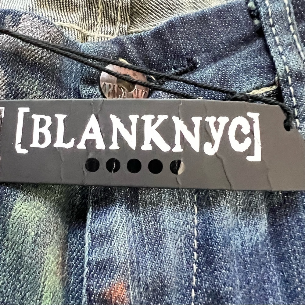 BlankNYC Hand Painted 'Crazy Legs' Splatter Design Slim Straight Leg Jeans - Picture 15 of 16